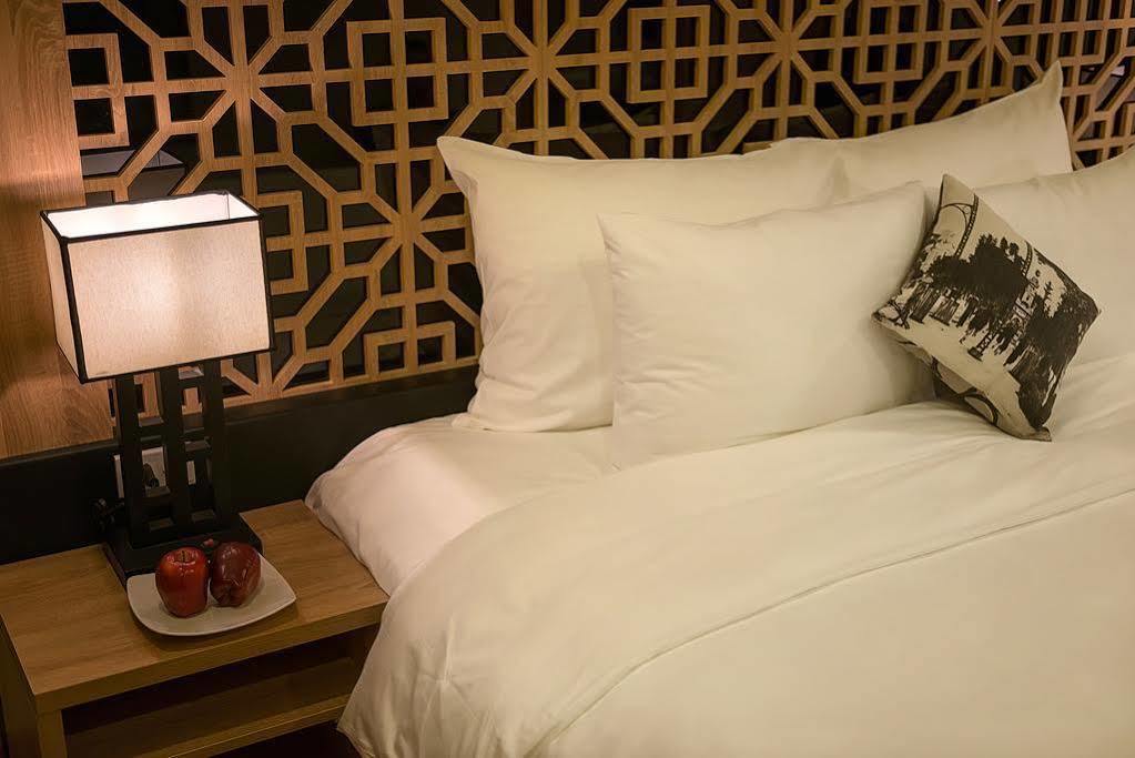 Ccentral Hotel Bui Vien Ho Chi Minh City Exterior photo