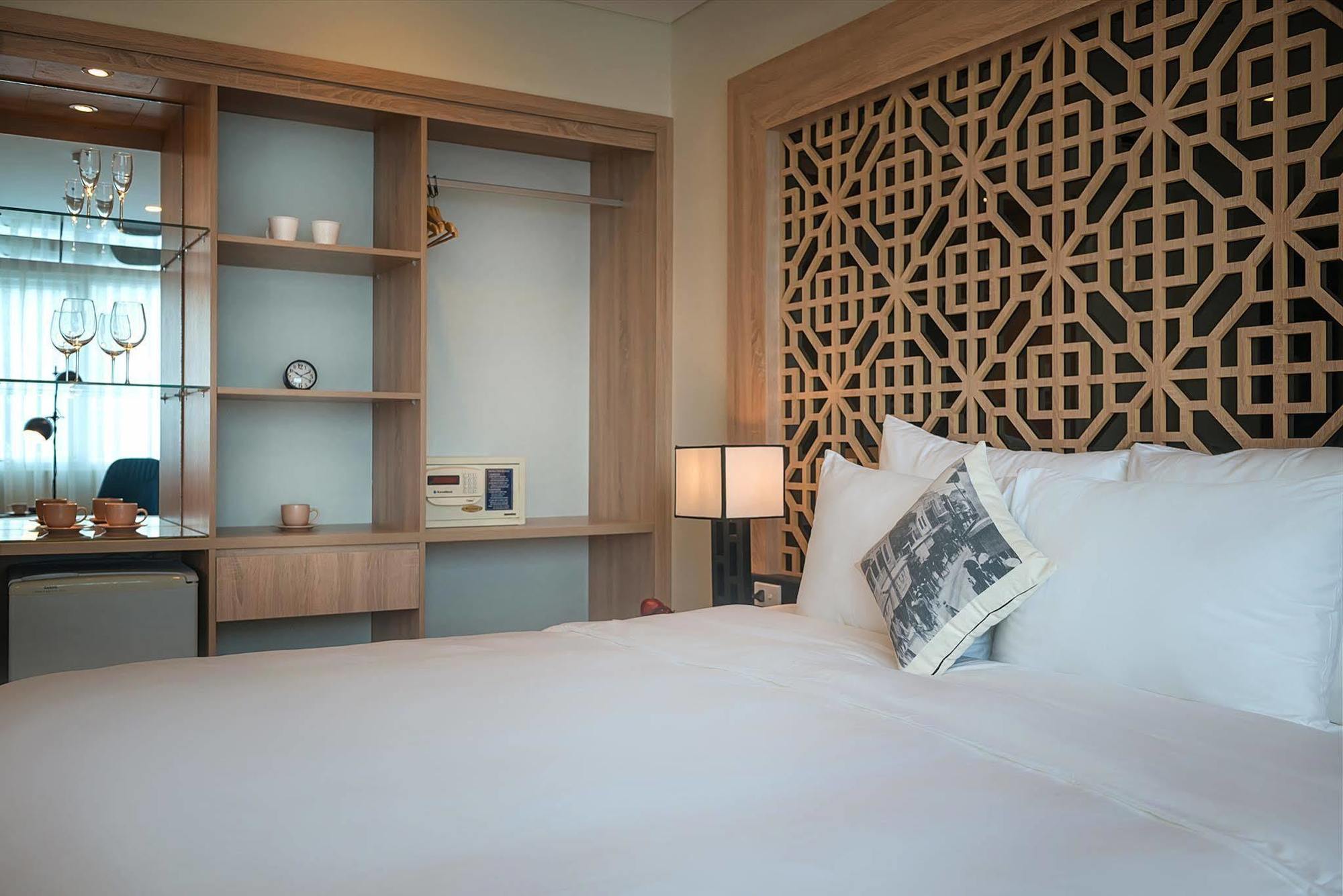 Ccentral Hotel Bui Vien Ho Chi Minh City Exterior photo